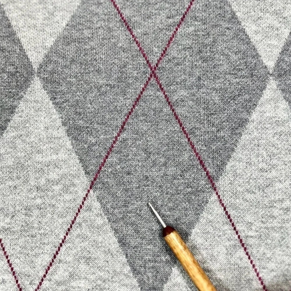 TAHARI Women’s Argyle Academia Grey/Pink‎ Crewneck Sweater Size Extra Small - Picture 11 of 13